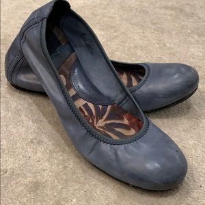 Women's Blue Ballet Flats